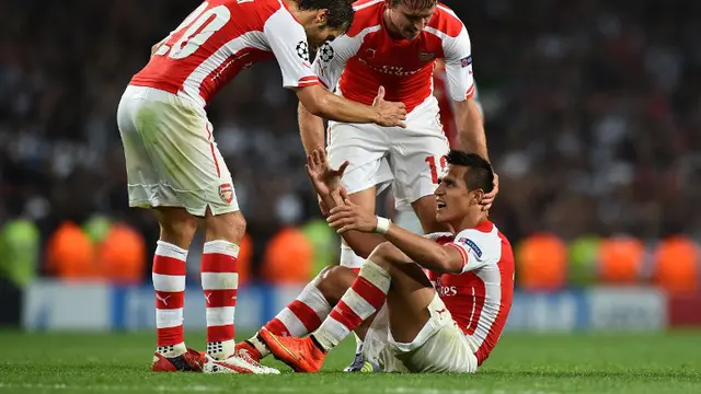 Nacho Monreal, Mathieu Flamini, dan Alexis Sanchez
