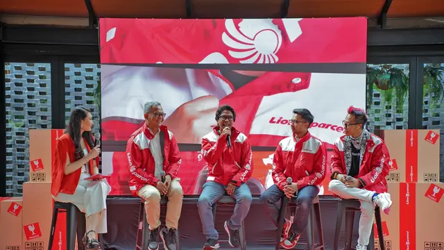 Atribut Baru Kurir Lion Parcel