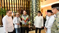 Ketua DPR RI, Bambang Soesatyo meyakinkan dunia usaha tidak perlu khawatir menyambut penetapan rekapitulasi penghitungan suara tingkat nasional yang akan dilakukan oleh Komisi Pemilihan Umum (KPU) pada 22 Mei 2019.