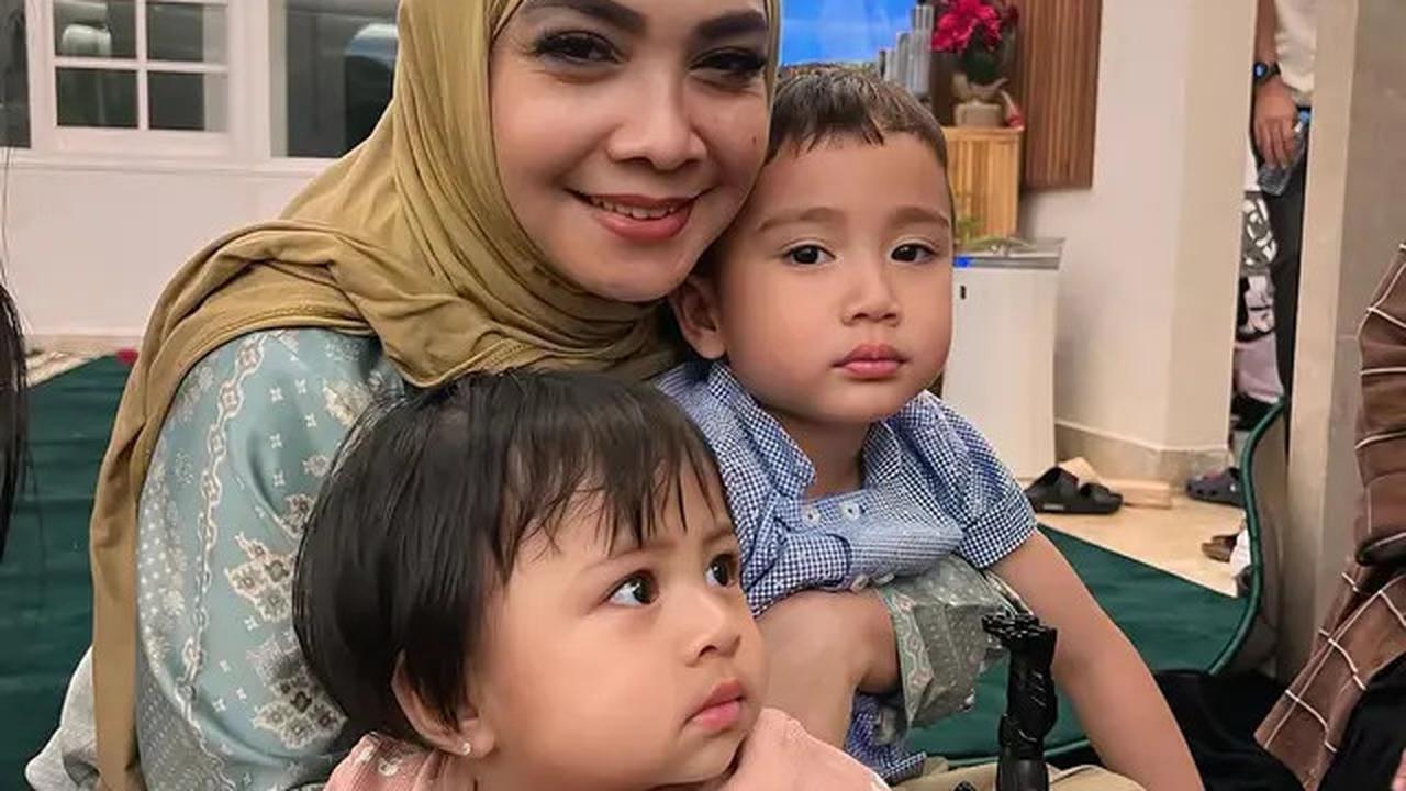 Rieta Amilia Ibunda Nagita Slavina Buka Puasa Bareng Yayasan Humu Yatim, Ajak Rafathar Hingga Cipung