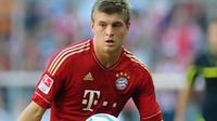 Gelandang Bayern Muenchen Toni Kroos saat berpada laga partai lanjutan Bundesliga melawan SC Freiburg di Allianz Arena, 10 September 2011. AFP PHOTO/CHRISTOF STACHE