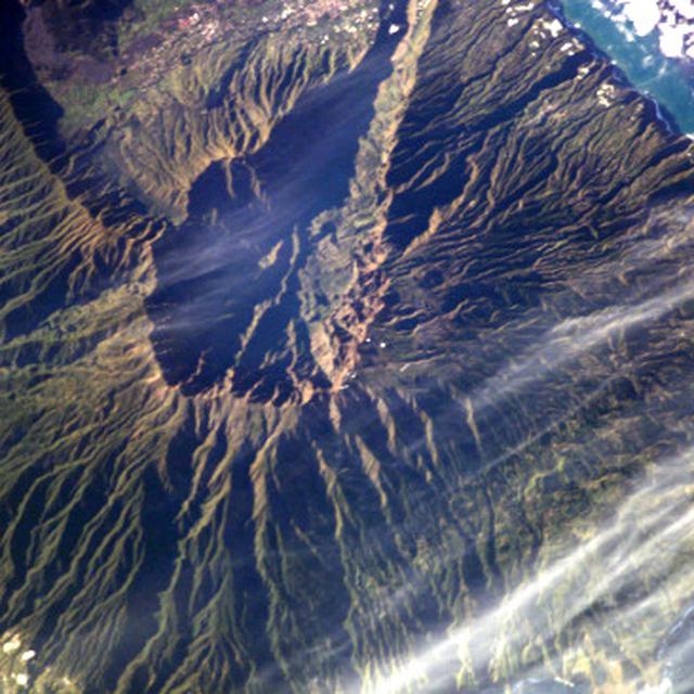 Unduh 6200 Gambar Gunung Cumbre Vieja Keren 