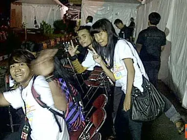 Serunya Back Stage Karnaval Musik SCTV Sidoarjo