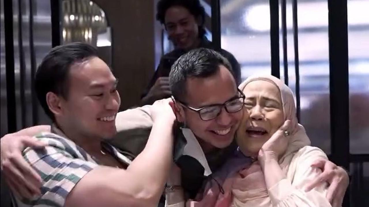 Momen Dewi Yull Dapat Suprise dari Surya Sahetapy Setelah 3 Tahun Tidak Pulang ke Indonesia