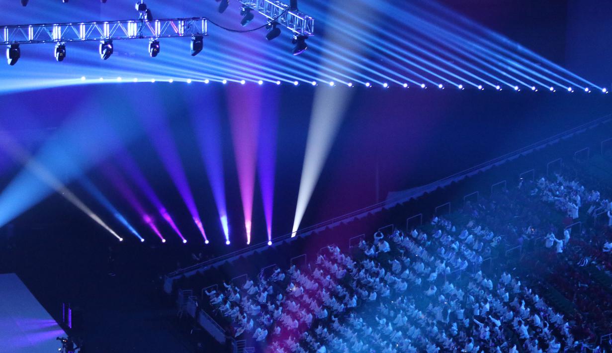 Suasana kemeriahan saat upacara pembukaan SEA Games 2019 di Philipine Arena Bulacan, Manila, Sabtu (30/11). Pesta olahraga se-Asia Tenggara ini akan berlangsung hingga 11 Desember. (Bola.com/M Iqbal Ichsan)