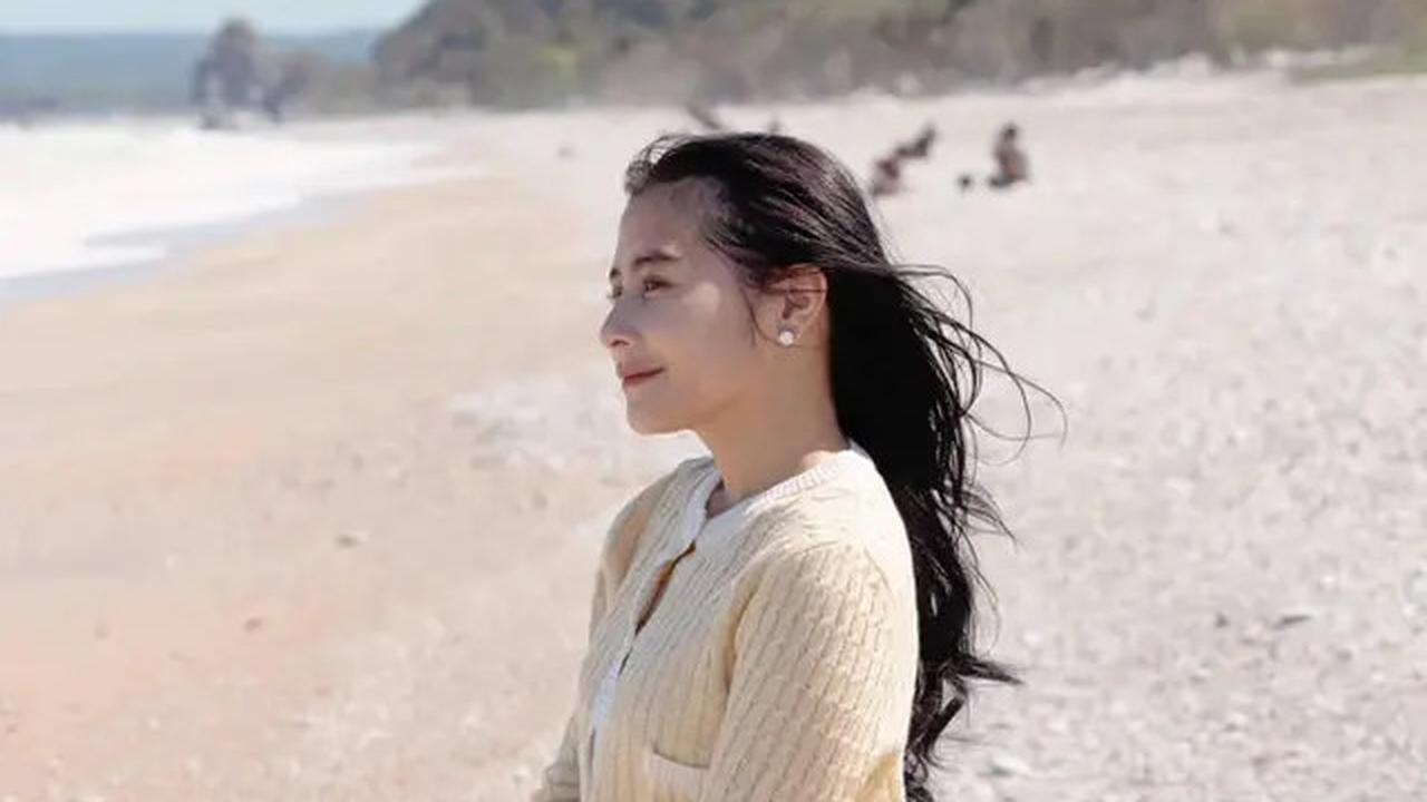 Potret Terbaru Prilly Latuconsina dengan Rambut Pendek, Inspirasi Model Rambut untuk Muka Mungil