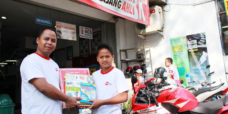 Honda Jabar Gelar Aksi Bersih-bersih di Bandung