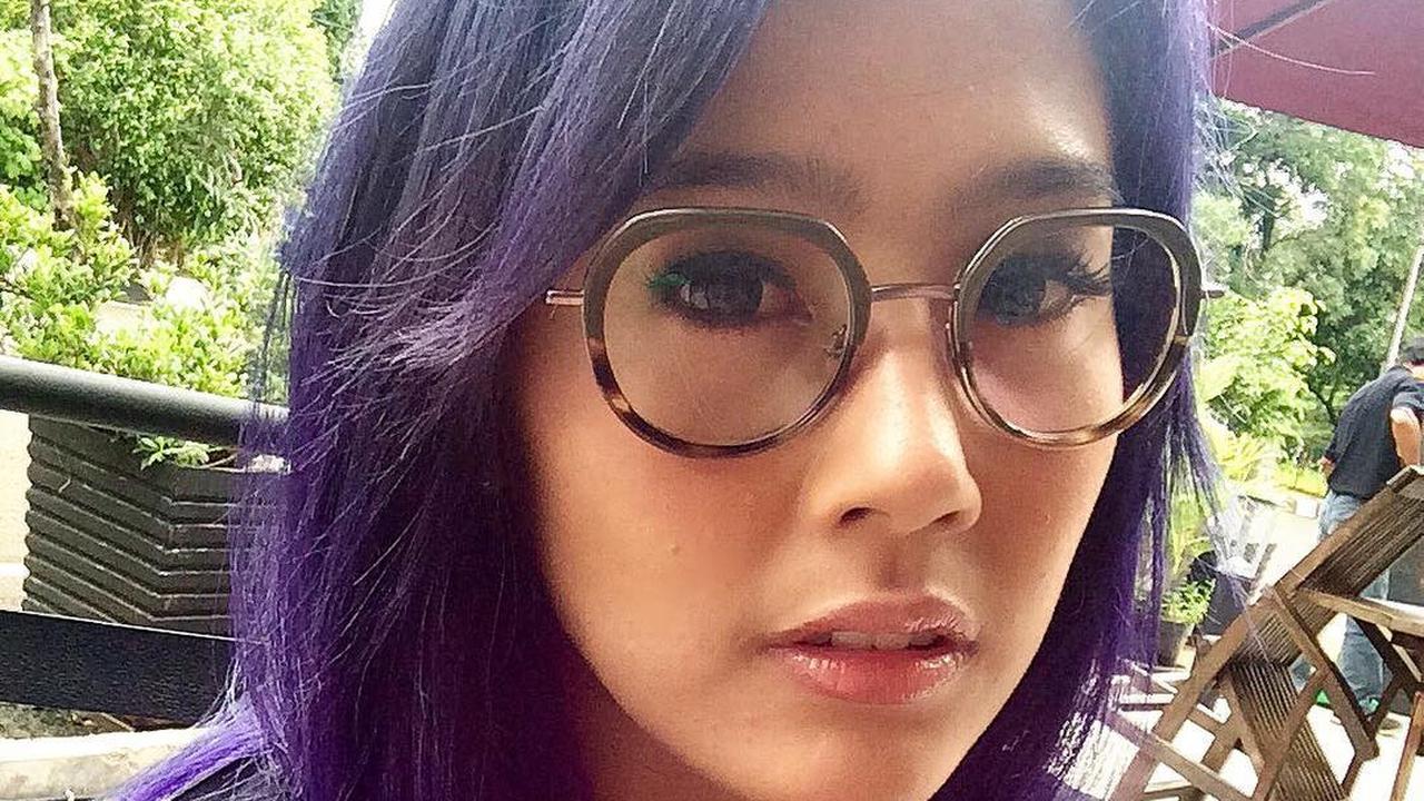 6 Potret Ardina Rasti dengan Warna Rambut Berbeda, Curi Perhatian