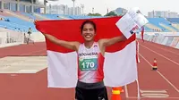 Odekta Elvina Naibaho berhasil meraih medali emas dari cabang olahraga atletik nomor maraton SEA Games 2021 di&nbsp;My Dinh Stadium, Kamis (19/5/2022) pagi WIB. (Bola.com/Ikhwan Yanuar Harun)