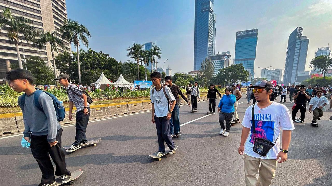 FOTO: Ratusan Skater Ramaikan Perayaan Hari Skateboard Sedunia di Jakarta