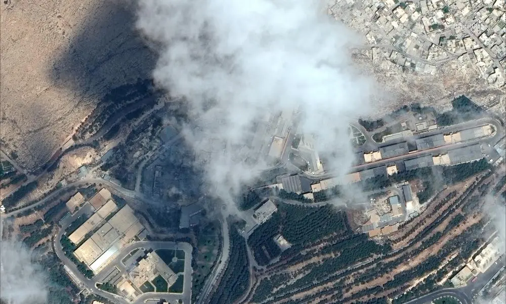 Pusat penelitian dan pengembangan Barzah yang berada di Damaskus, Suriah, setelah diserang koalisi militer tiga negara. (Satellite Image ©2018 DigitalGlobe. After taken on 14 April, 2018