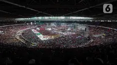 Ribuan pendukung pasangan Capres-Cawapres nomor urut 3, Ganjar Pranowo-Mahfud Md saat menghadiri kampanye akbar di Stadion Utama Gelora Bung Karno, Jakarta, Sabtu (3/2/2024). (merdeka.com/Arie Basuki)