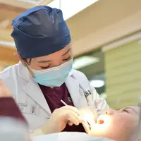 Ilustrasi dokter gigi. Sumber foto: unsplash.com/H Shaw.