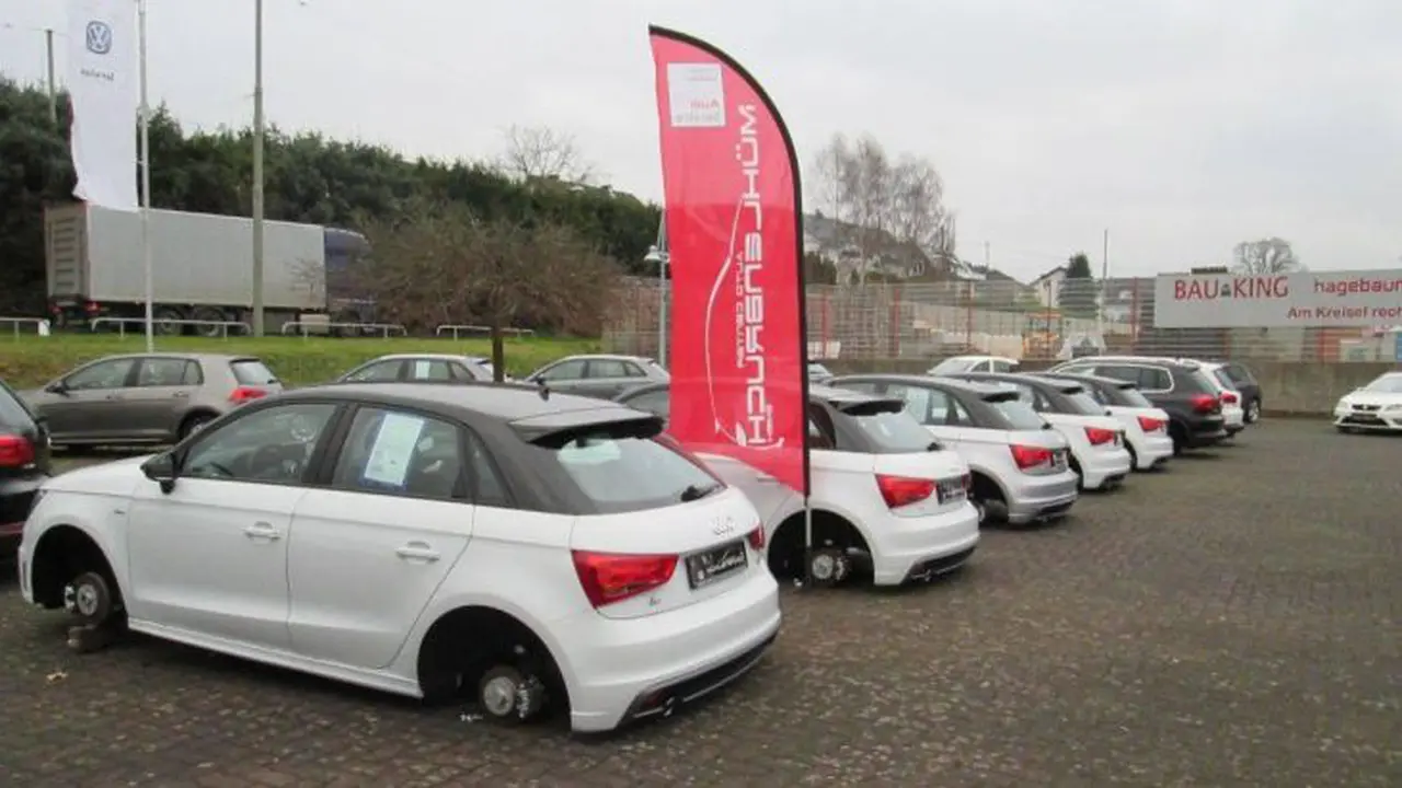 Malam Jumat Dipilih Pencuri Untuk Membobol Diler VW