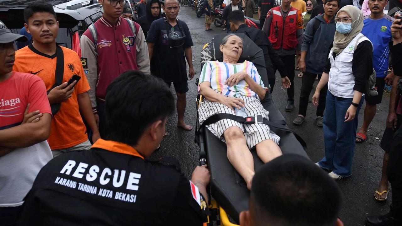 Banjir di Vila Nusa Indah Bogor
