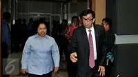 Menkumham Yasonna Laoly saat memasuki Ruang Komisi III untuk membahas anggaran Kementerian Hukum dan HAM bersama Komisi III, Jakarta, Kamis (17/9/2015). (Liputan6.com/Johan Tallo)
