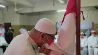 Usaha Merangkul Mereka Kembali ke Pangkuan Ibu Pertiwi