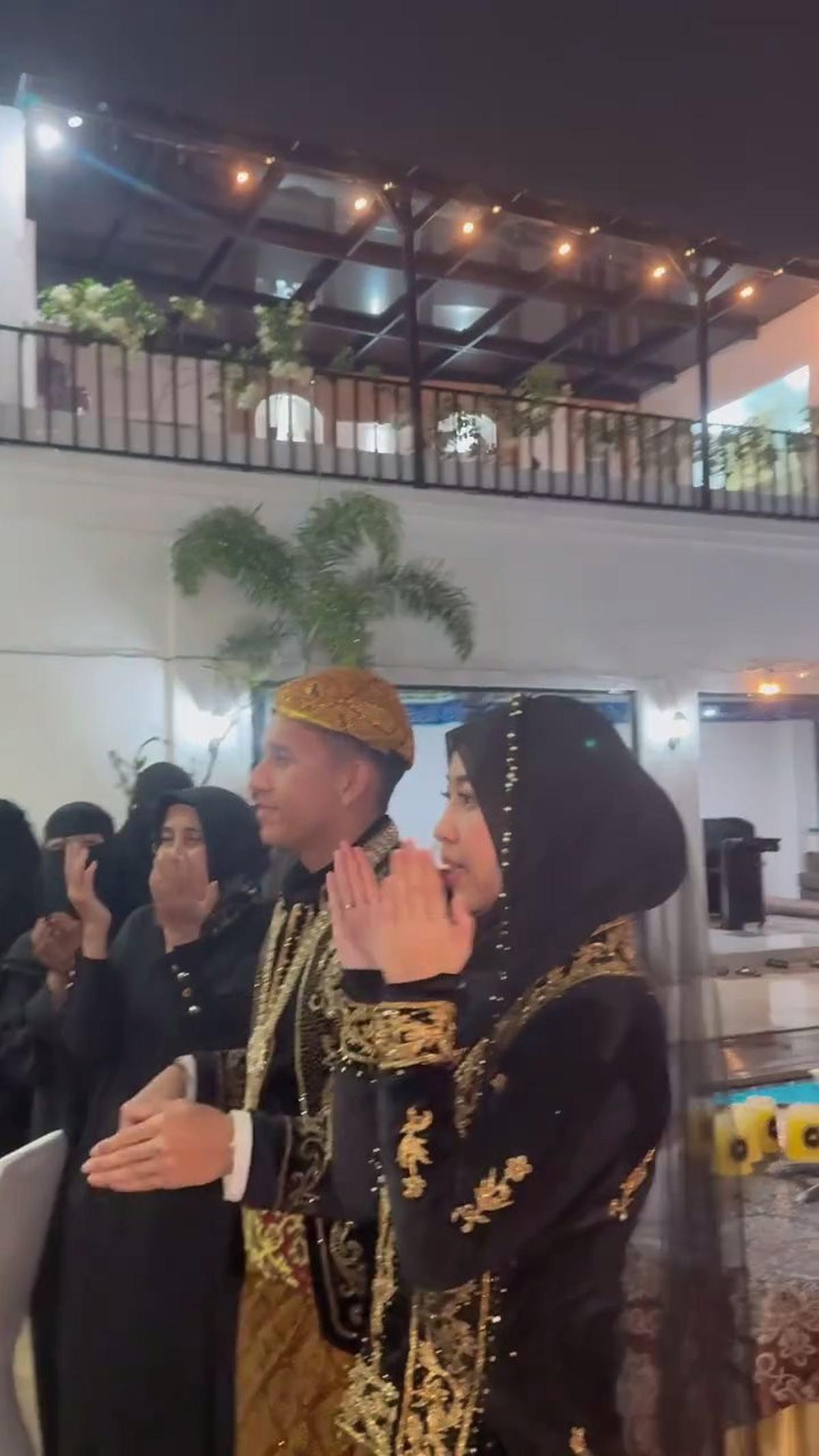 Cara Unik Umi Pipik Rayakan Anniv 1 Tahun Pernikahan Anak, Egy Maulana Vikri: Ada Aja Kerjaan Mertua