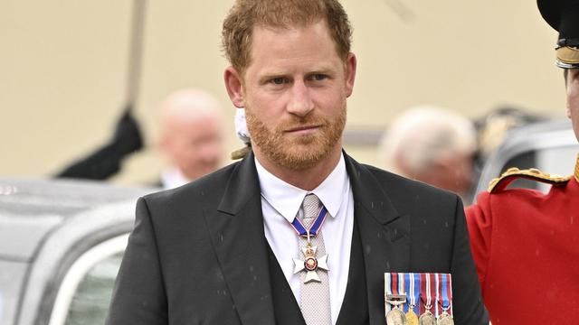 Pangeran Harry dalam penobatan Raja Charles III. (Andy Stenning/Pool photo via AP)