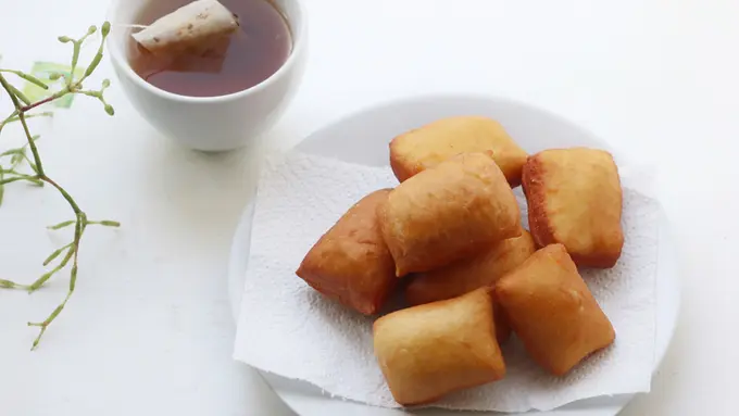 kue bantal kentang