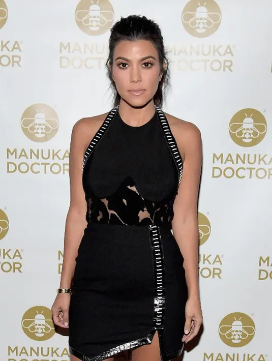 Mantan pasangan Scott Disick ini kabarnya memerlukan sosok laki-laki yang bisa dijadikannya teman hidup untuk ke depannya dan menurut sumber, Kourtney merasa Younes Bendjima adalah sosok yang tepat. (AFP/Charley Gallay)