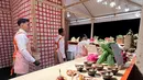 Aneka kuliner dihadirkan dalam bentuk canpe dan porsi mungil. Dari tuna tartate Maluku, rujak, lumpia gado, wagyu satay, baked bone marrow gulai dan masih banyak lainnya. / Foto dok: Fimela.com.