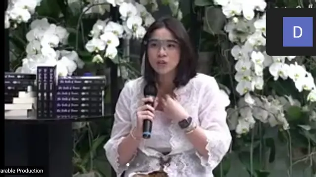 Novelis Muda Indonesia Unjuk Gigi di Dunia Sastra Barat dengan She Smells of Turmeric
