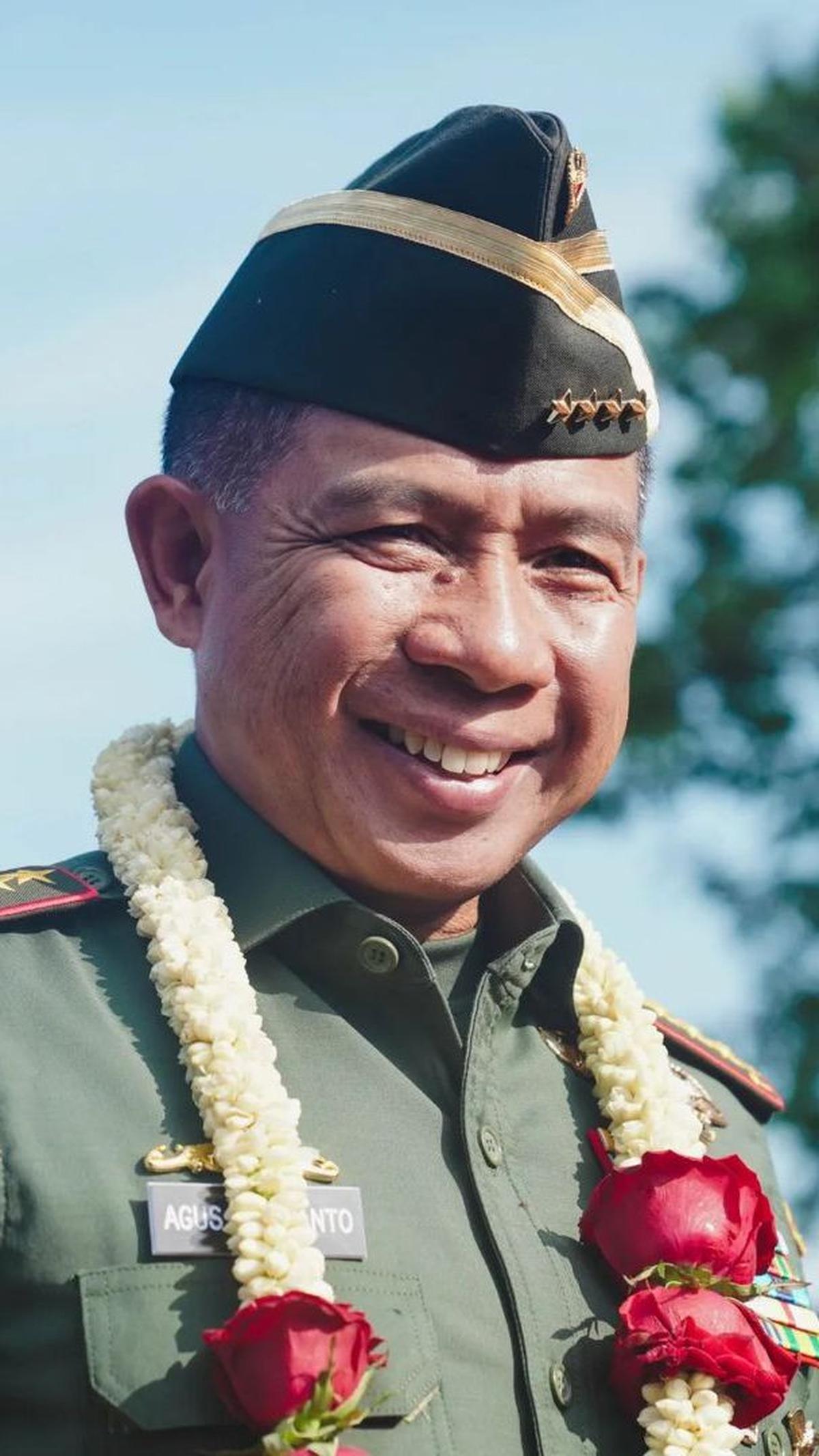<i>"Sekali lagi, suatu kebanggaan bagi saya bisa ke sini lagi. Saya terakhir pangkat kolonel ke sini," tulis Agus di salah satu unggahannya. </i>