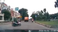 Ditabrak Pengendara Lain, Driver Ojol Malah Memilih Kabur