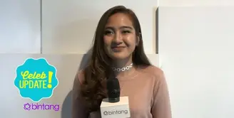 Sama-sama membuat video blog (vlog), Salshabilla Adriani memberi tanggapan atas vlog Anya Geraldine yang ditegur Komisi Perlindungan Anak Indonesia (KPAI).