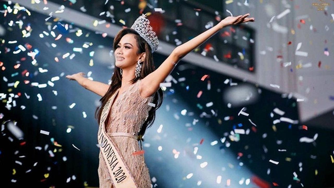7 Pesona Kharisma Aura, Juara Miss Grand Indonesia 2020 yang Menawan