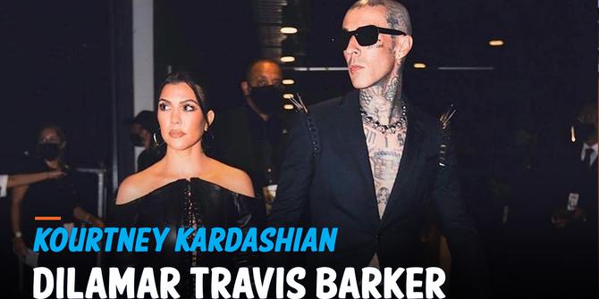 VIDEO: Momen Romantis Kourtney Kardashian Dilamar Travis Barker