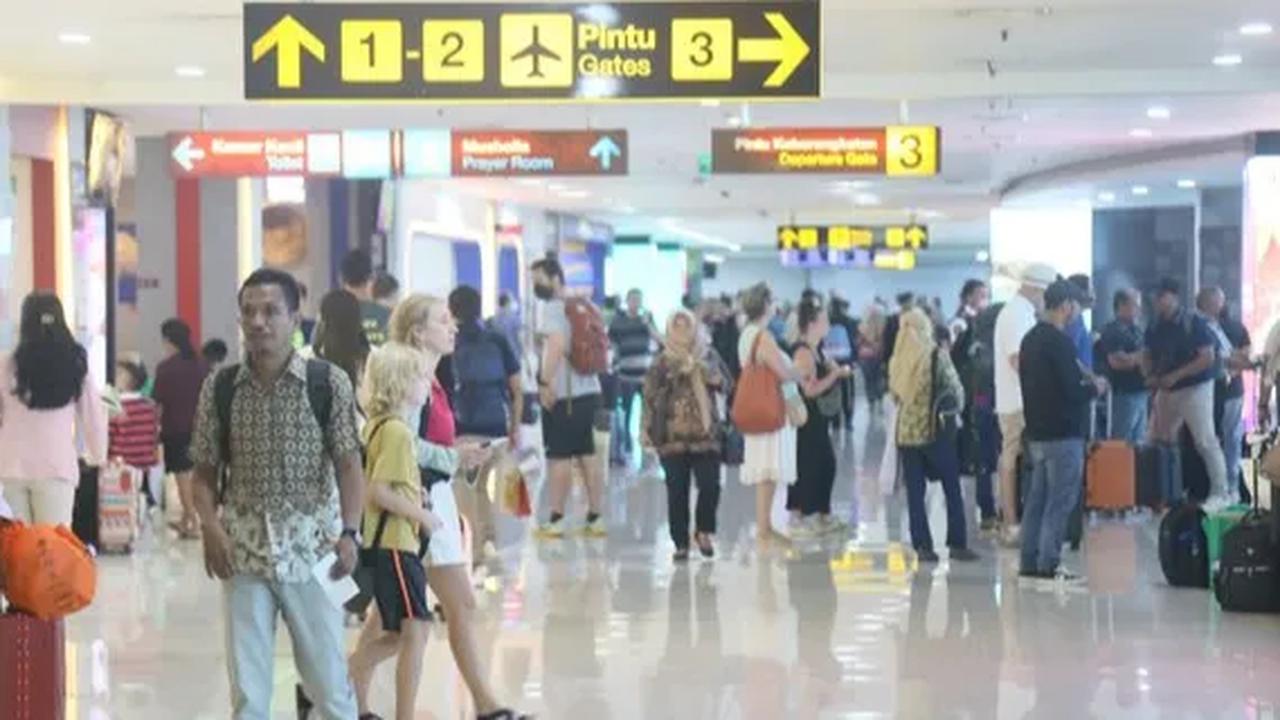 Petugas kembali melakukan pengejaran pada hari yang sama dan sekitar pukul 12.00 Wita. Pelaku ditemukan di hotel yang ada di kawasan Pecatu, Kecamatan Kuta Selatan, Badung.