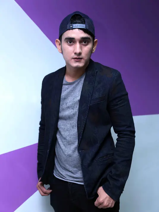 Ketika dijumpai di kawasan Tendean, Jakarta Selatan, Selasa (9/2/2016), Haydar mengaku jika lebih nyaman menjadi sahabat. Banyak yang menjadi mantan pacar namun tidak dengan mantan sahabat, baginya hal itu jarang. (Nurwahyunan/Bintang.com)