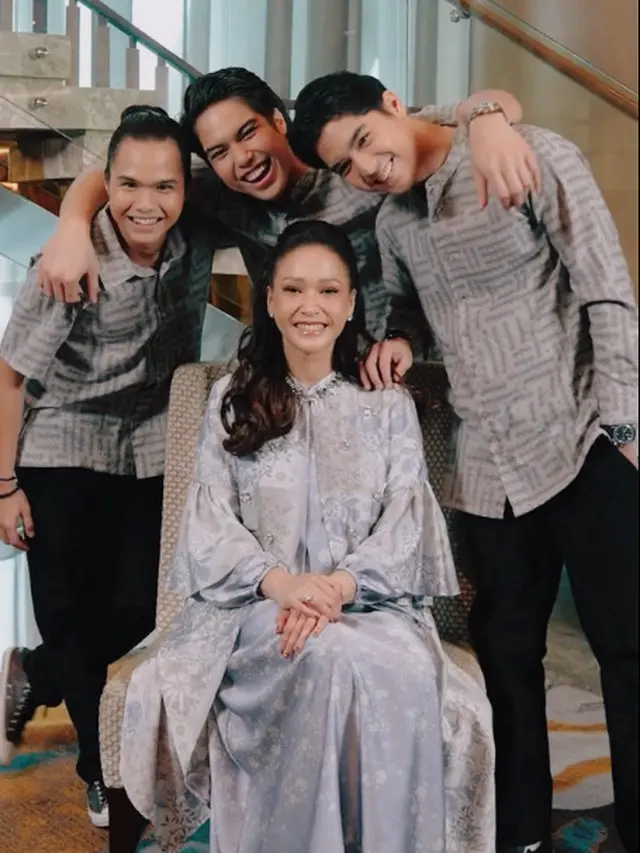 6 Inspirasi Baju Lebaran Keluarga dengan Warna Kalem dari Fuji Utami, Aurel Hermansyah hingga Wendy Cagur