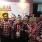 Ahok-Djarot sebelum pengundian nomor peserta Pilkada DKI Jakarta 2017 (Liputan6.com/ Delvira Chaerani Hutabarat)