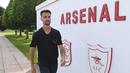 Fabio Vieira. Gelandang serang Portugal berusia 22 tahun ini baru saja didatangkan Arsenal dari FC Porto di awal musim 2022/2023 dengan nilai transfer 35 juta euro. Namun ia harus bersabar unutk melakukan debutnya bersama The Gunners di Liga Inggris akibat mengalami cedera kaki yang membuatnya juga tak dimainkan Arsenal di beberapa laga pramusim 2022/2023. (arsenal.com)