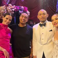 Potret Nia Ramadhani dan Ardie Bakrie di Pernikahan BCL (Instagram/@ramadhaniabakrie)