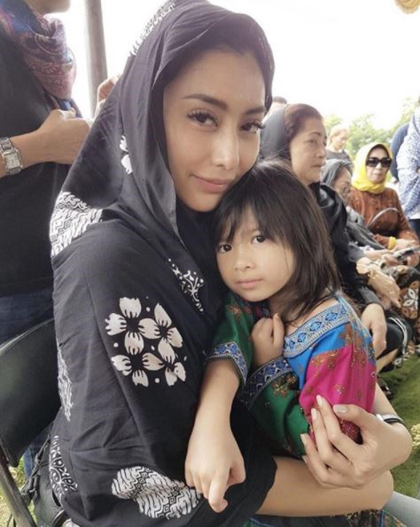 Kakak Sepupu Meninggal Dunia, Ini Curahan Hati Tyas Mirasih - News