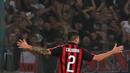 Bek AC Milan, Davide Calabria  berselebrasi usai mencetak gol ke gawang Napoli pada lanjutan Liga Serie A Italia di San Paolo Stadium, Naples (25/8). Napoli menang tipis atas Milan 3-2. (Cesare Abbate/ANSA via AP)