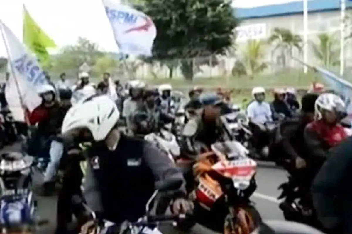 (Lip6 Malam) Buruh-Bekasi