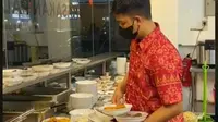 Ulasan Pengunjung Usai Makan di Restoran Padang Milik Arief Muhammad. foto: TikTok @mehmakanterus