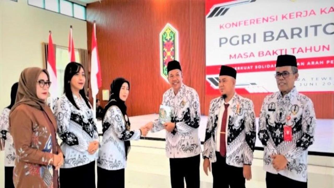 Bunda Guru Barito Utara Luncurkan Buku Puisi "Monolog Plastik Kotaku", Tingkatkan Literasi dan Peduli Lingkungan