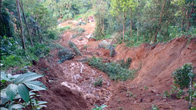 Cerita Detik-Detik Longsor di Bandung, Warga Dengar Suara Gemuruh