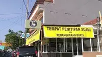 6 Tulisan Kocak di Tempat Penitipan Suami Ini Bikin Ngakak (sumber: 1cak.com)