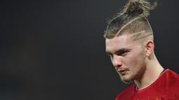 Harvey Elliott. Pemain sayap berusia 18 tahun ini baru saja dipulangkan Liverpool dari masa peminjaman di Blackburn Rovers. Ia didatangkan dari Fulham pada 2019/2020. Musim ini telah melakukan debut saat menang 2-0 atas Burnley di Premier League, 21 Agustus 2021. (Foto: AFP/Paul Ellis)