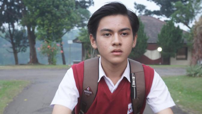 Live Streaming SCTV Sinetron Dari Jendela SMP Episode ...