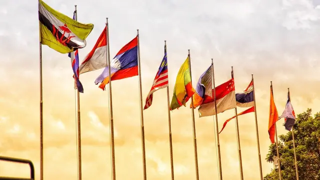 Ilustrasi bendera negara anggota ASEAN