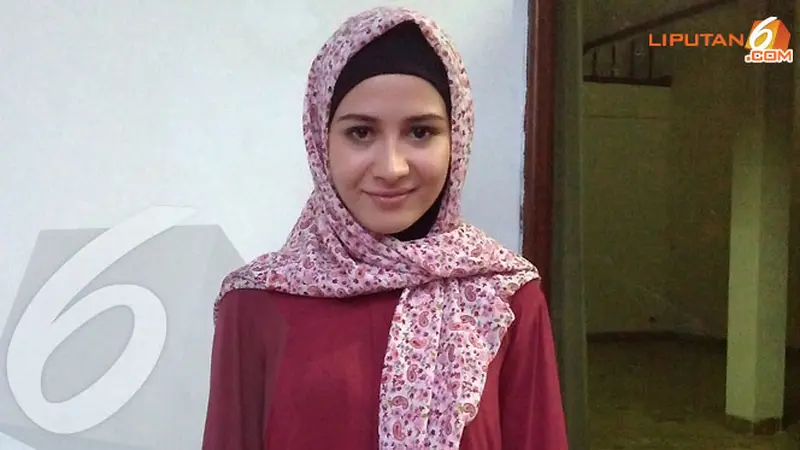 rina-diana-jilbab-130703a.jpg