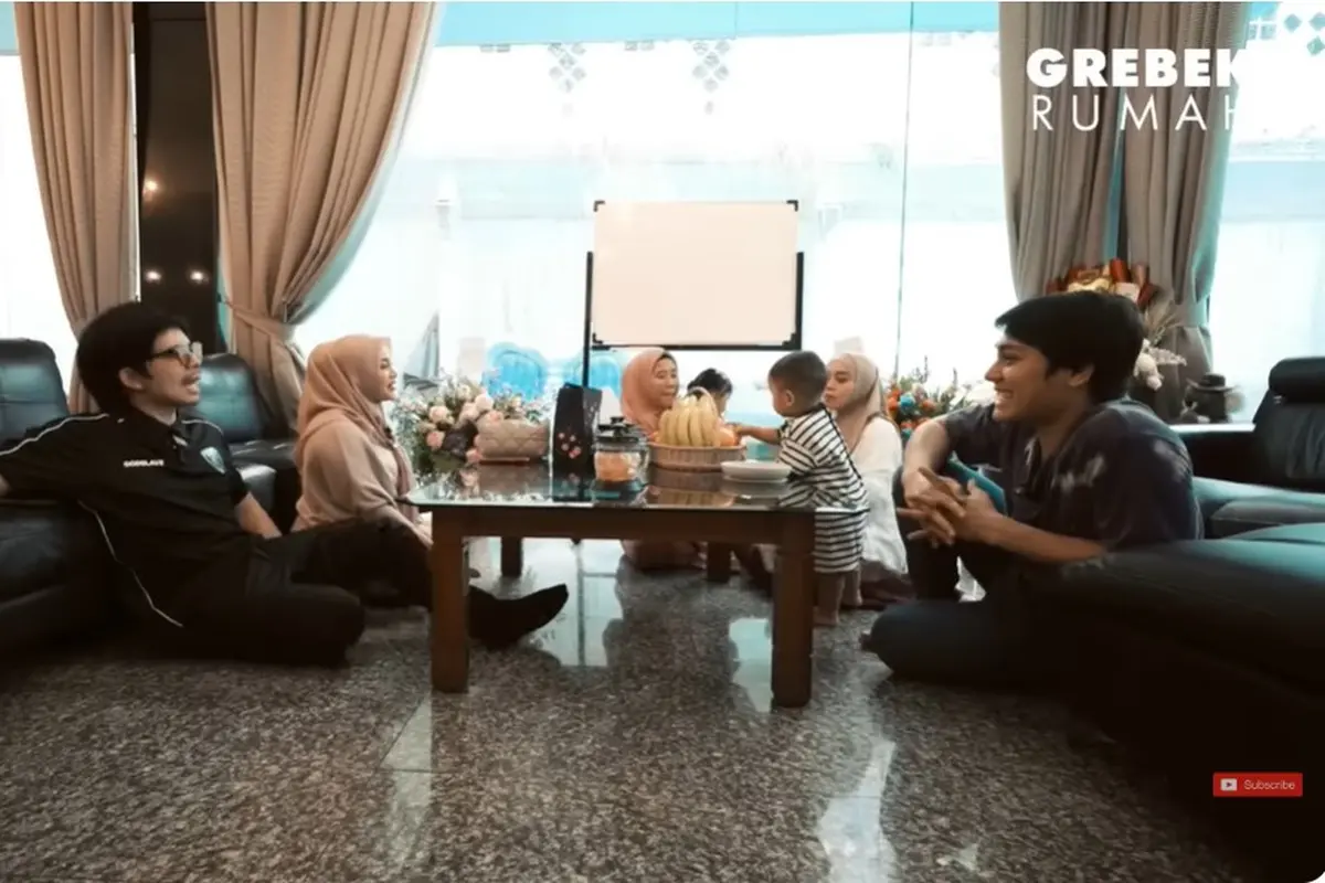 6 Potret Ruang Tamu di Rumah Lesti Kejora, Desain Interior Mewah dan Hangat